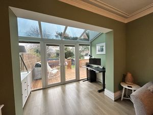 Photo 17- click for photo gallery